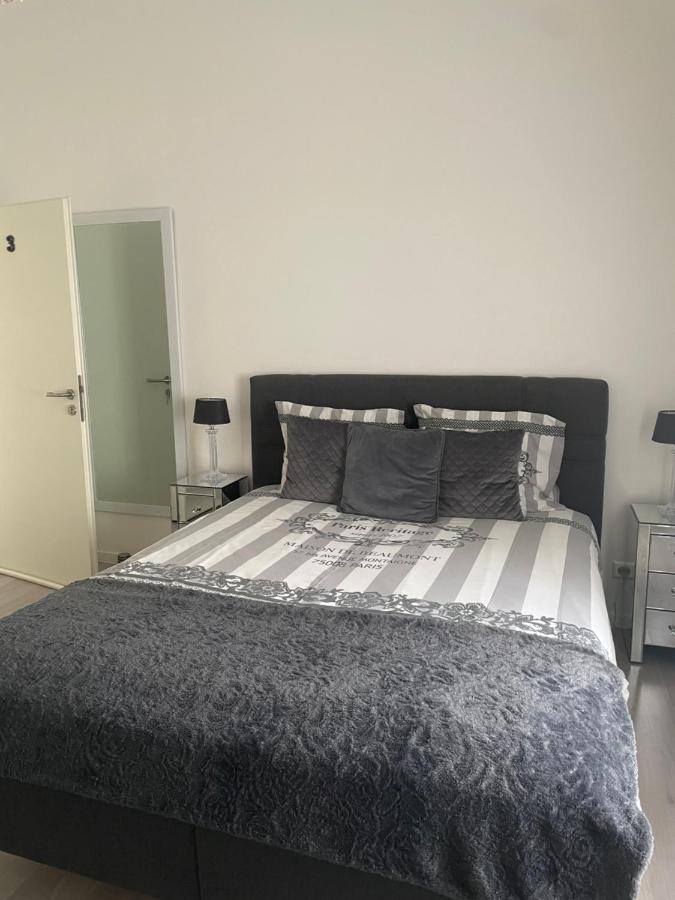 Executive Double Room With En-Suite In Guest House Rue Trevires R3 Luxembourg Exterior photo